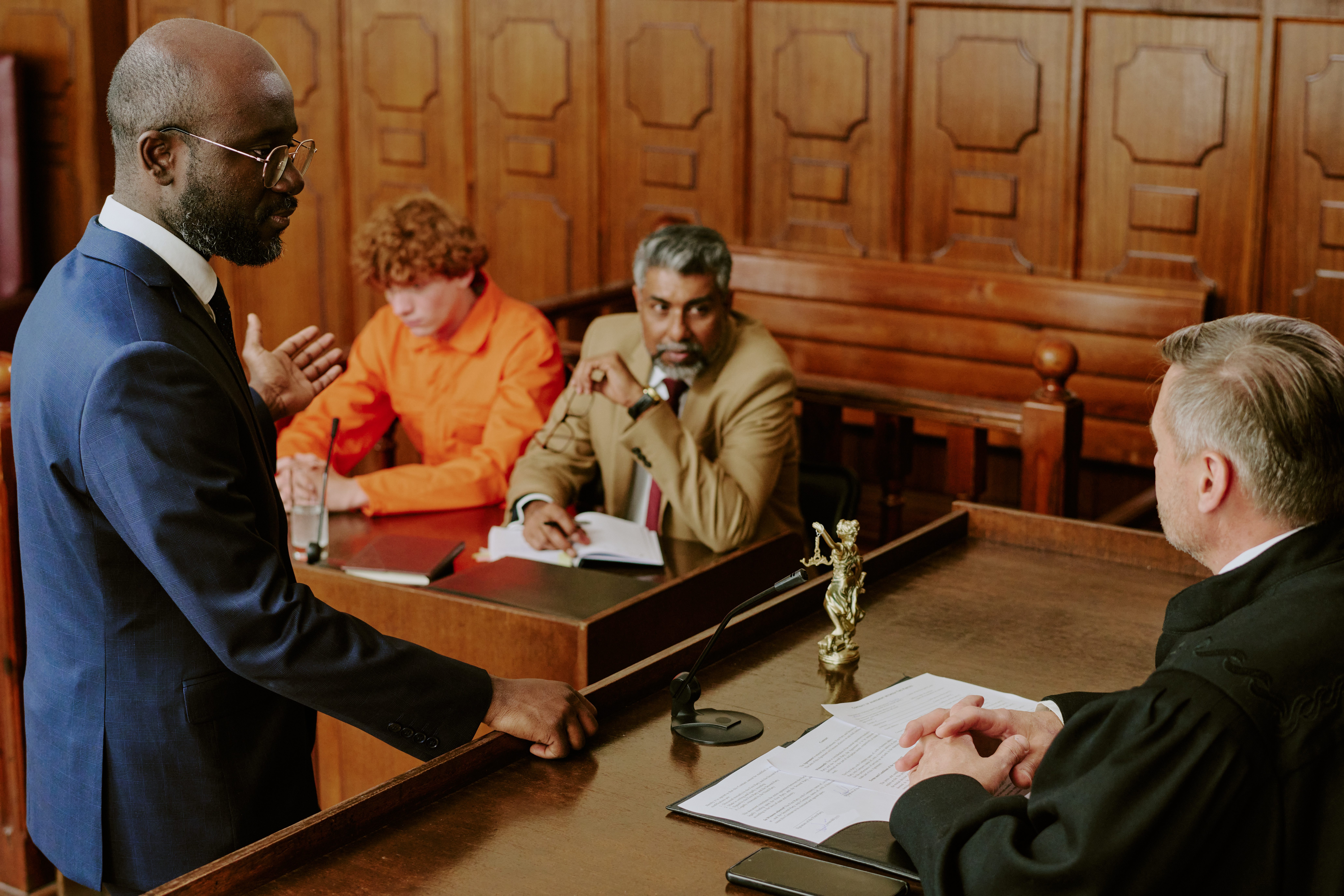 Experienced criminal lawyers near me available for consultation
