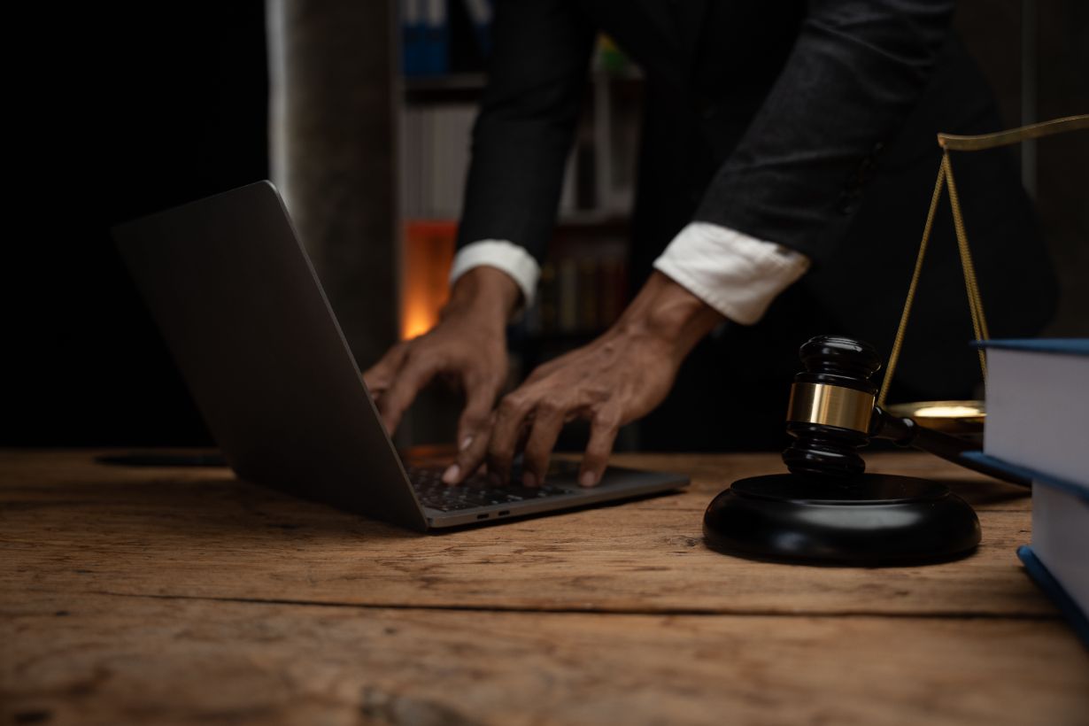 Criminal Defense Firms Winning in AI Search Results